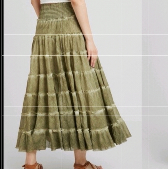 Free People Stuck In A Moment Maxi Skirt A Line Tiered Ruffle Hem Oregeno S NWT - Picture 10 of 16